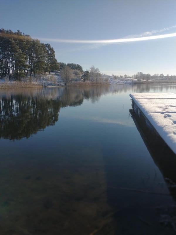 Między Olchami domek nad jeziorem. Noclegi całoroczne. Cisza, spokój. Barczewo Exterior foto